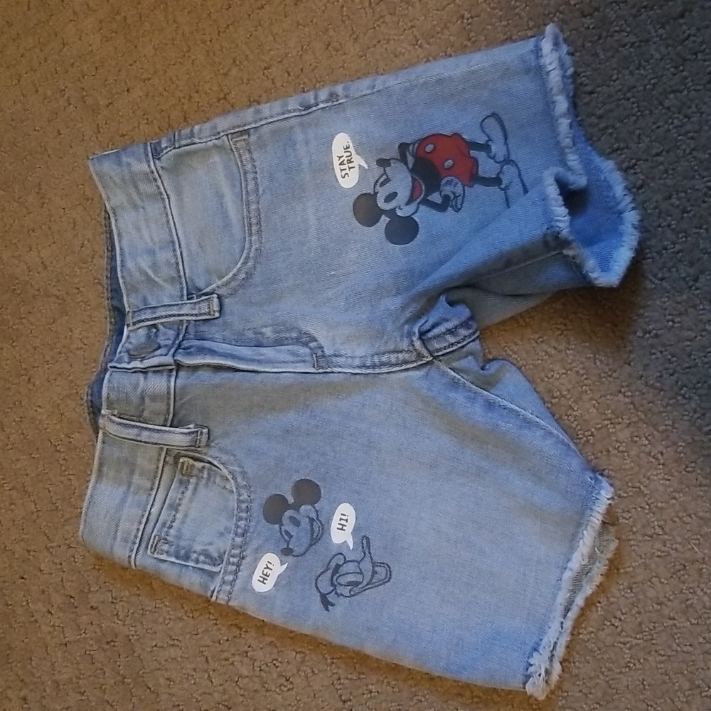 GAP DISNEY NWOT TODDLER  BOY  MICKEY  SHORTS SIZE  2
